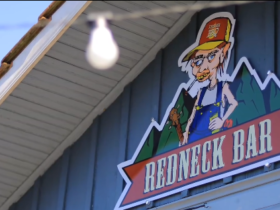 Redneck Bar
