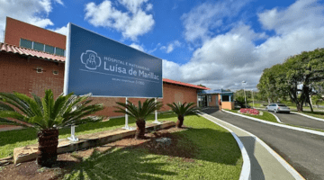 A nova estrutura conta com 55 alojamentos, 66 leitos clínicos de enfermaria e 10 leitos de UTI adulto. Foto: Reprodução/Google