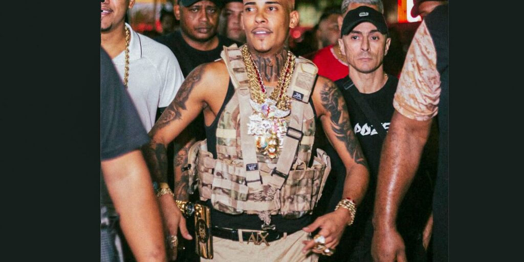 Mc Poze do Rodo Léo Lins