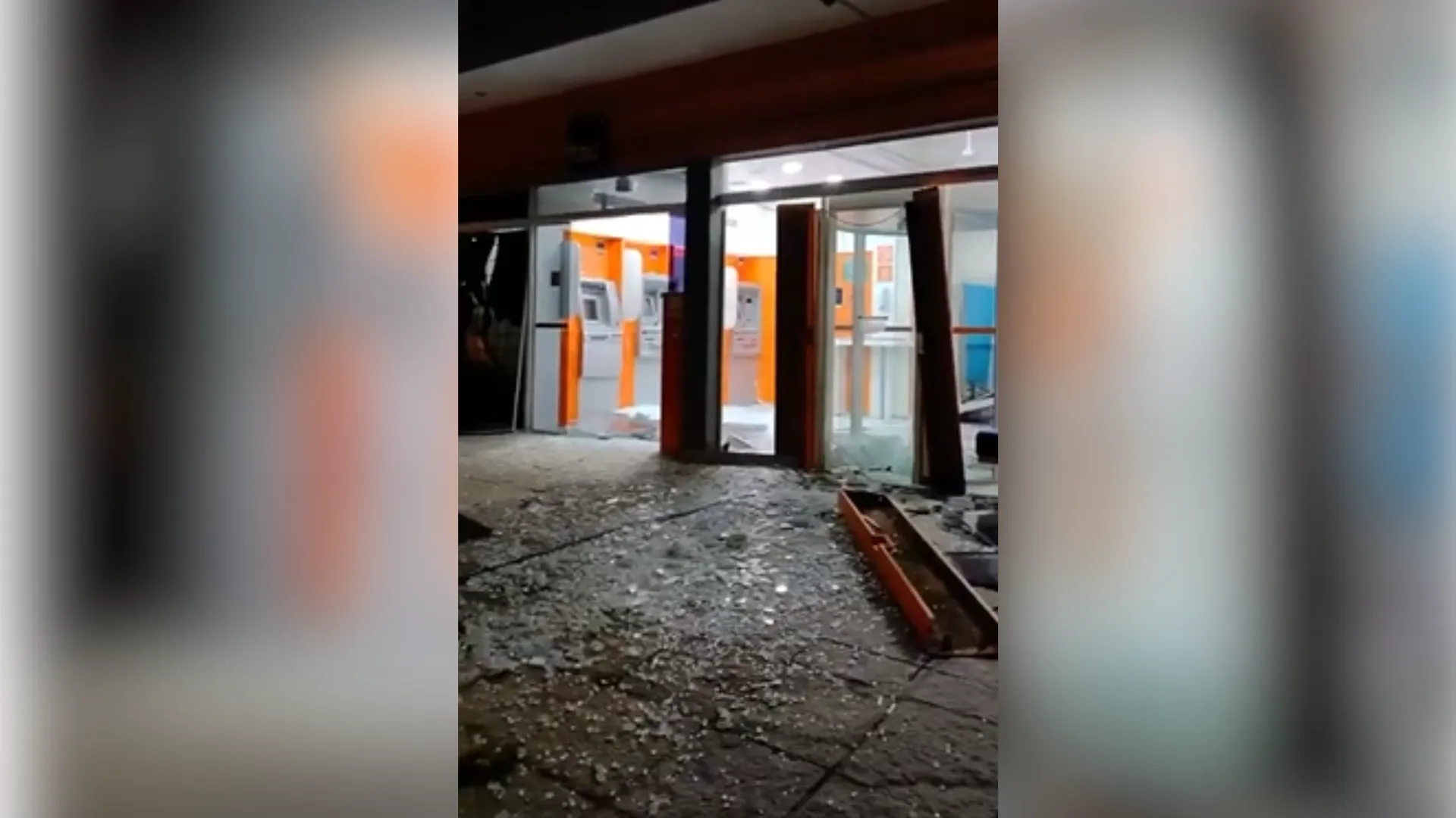 Criminosos explodem agência bancária na Grande Curitiba