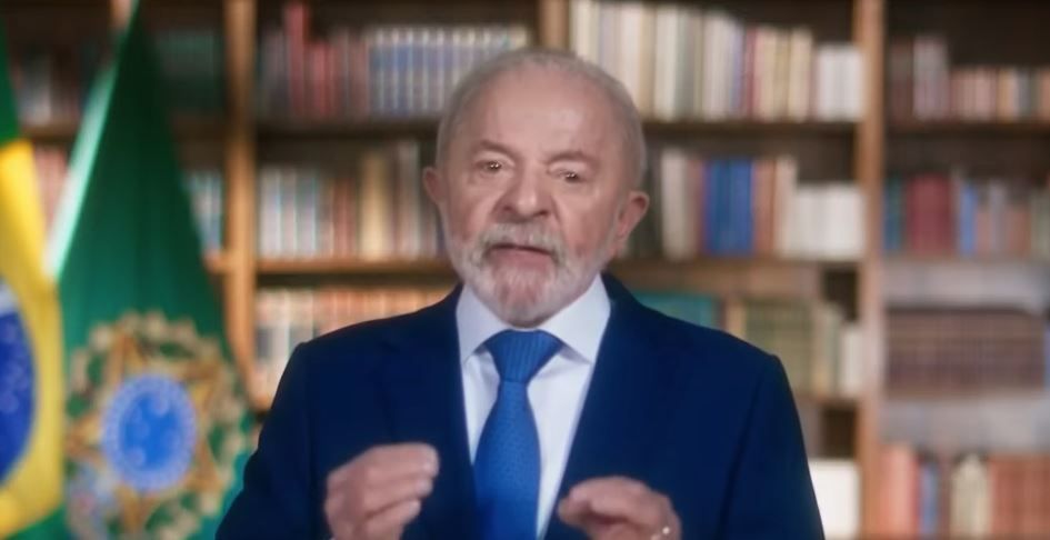 Felipe Neto se pronuncia após irmão desabafar por falta de ajuda financeira