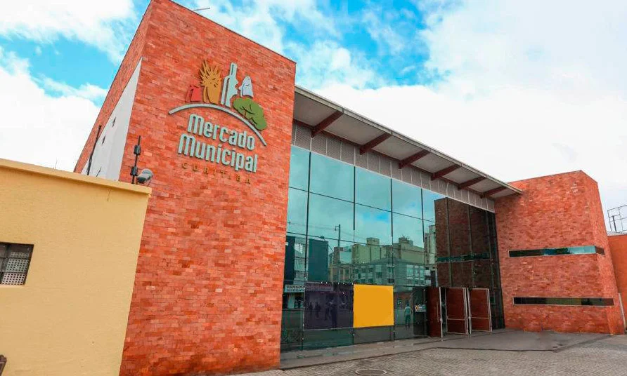 Mercado Municipal de Curitiba: tradição, sabores e história em um só lugar