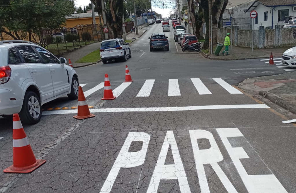 Prefeitura informa alteração em via preferencial no Centro de São José dos Pinhais