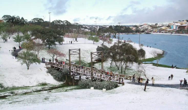 Por que neva pouco no Paraná mesmo quando há frio intenso? Meteorologista explica