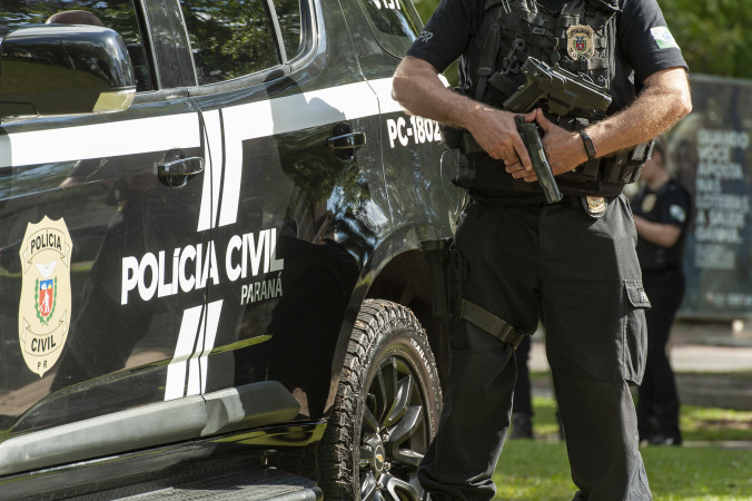 PCPR prende homem por roubo praticado contra adolescente em Curitiba