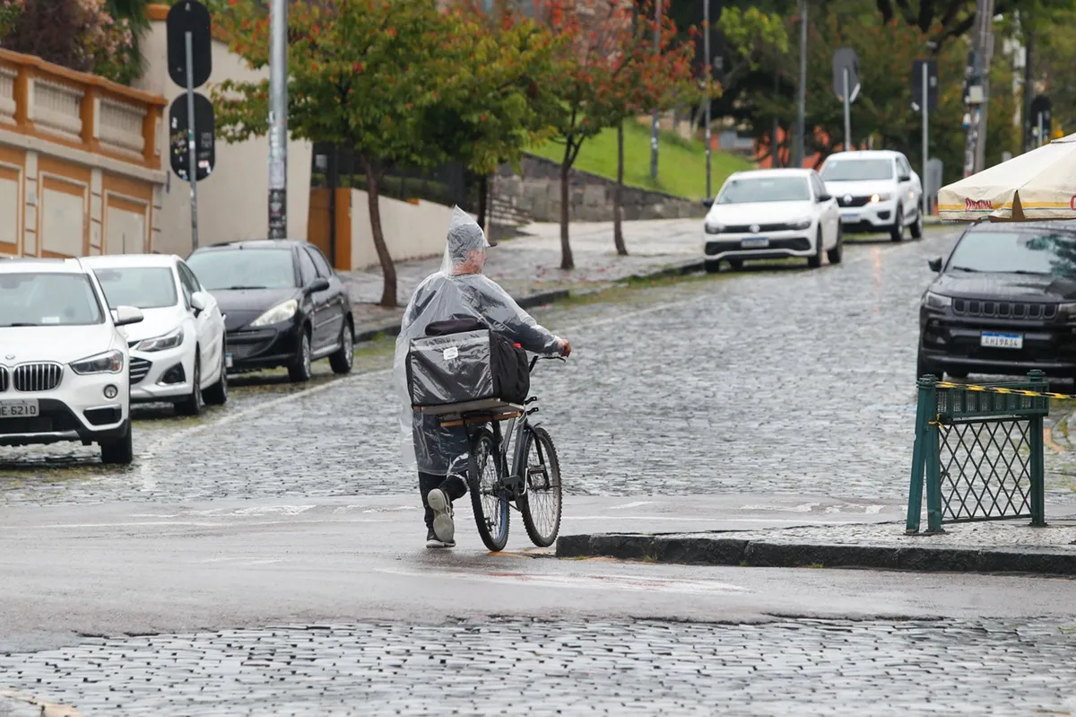 Curitiba registra a segunda menor temperatura máxima da história