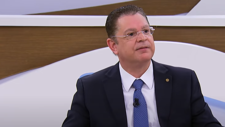 Virginia desabafa após filha mentir sobre a babá: "Não estava preparada"