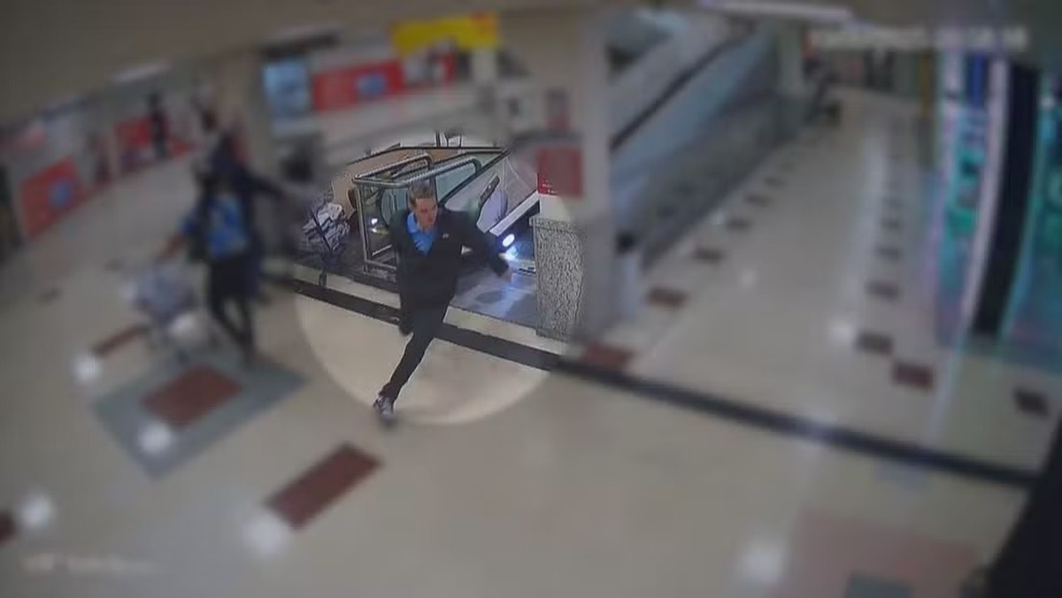 Justiça torna réus quatro acusados pela morte de jovem que furtou supermercado em Curitiba | Brasil