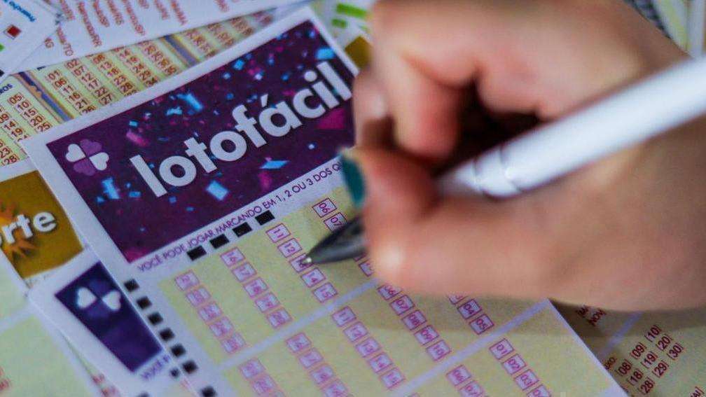 Aposta de Curitiba leva a Lotofácil 3469 e ganha mais de R$ 1,4 milhão - Negócios