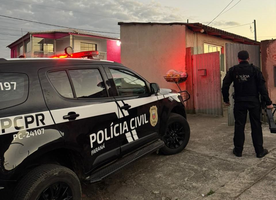'Especialistas' em furtos em residências acabam presos na Grande Curitiba