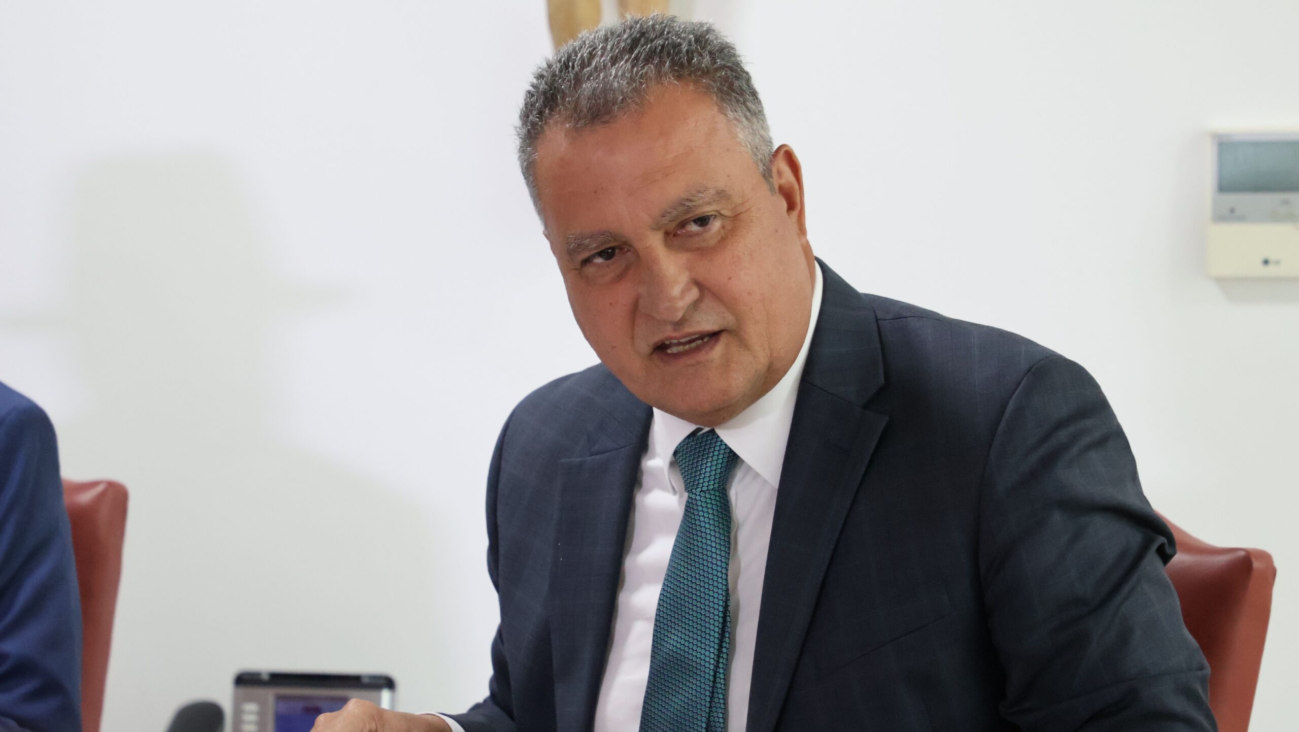 Yudi Tamashiro decide deixar o Brasil com a família e revela motivo