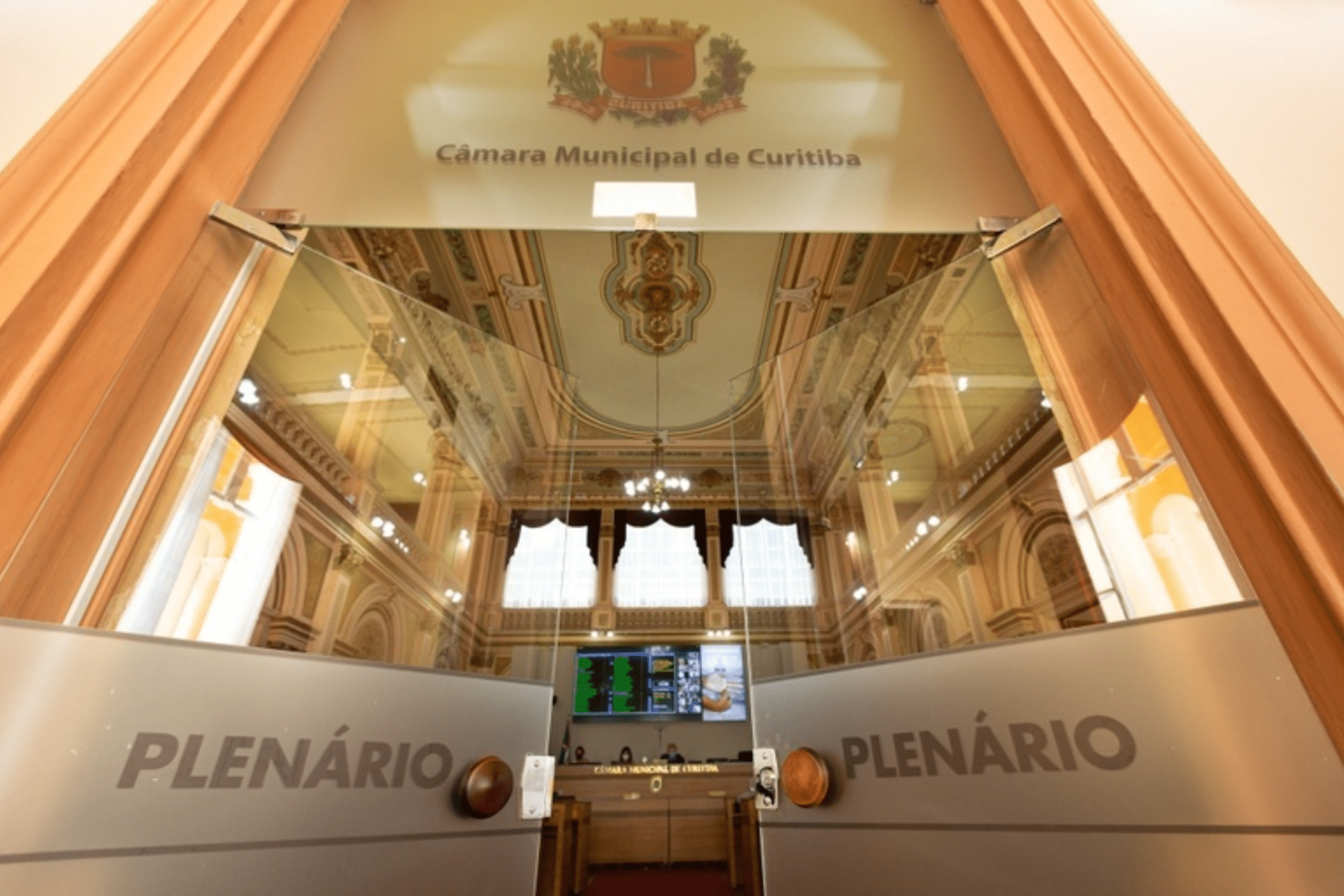 Câmara de Curitiba analisa denúncia que pode levar à cassação do mandato da vereadora Professora Angela – CBN Curitiba – A Rádio Que Toca Notícia