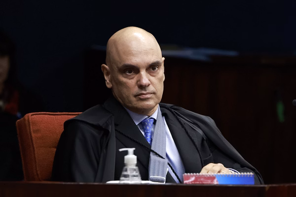 Moraes diz que aguarda Trump revogar sanções impostas contra ele