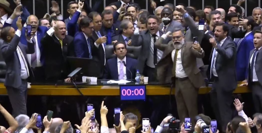 Fim da obrigatoriedade da autoescola deve gerar economia de R$ 9 bi ao ano