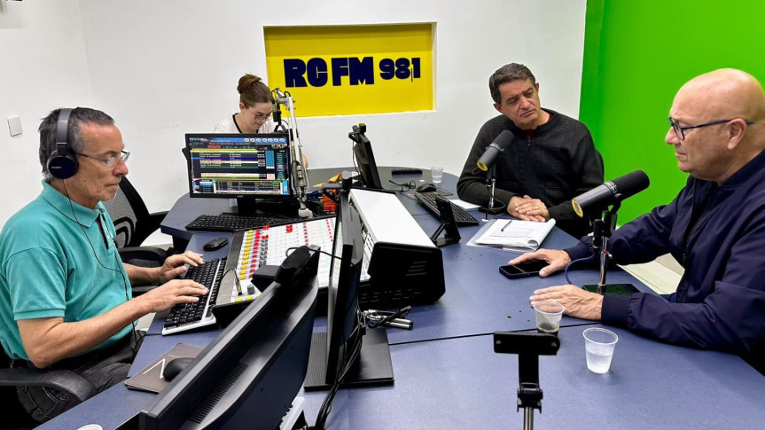Deputado Luiz Cláudio Romanelli (PSD) durante apresentação de propostas para Cornélio Procópio