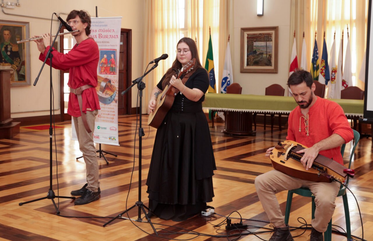 Últimas apresentações em Curitiba das Oficinas Música Carmina Burana acontecem em agosto