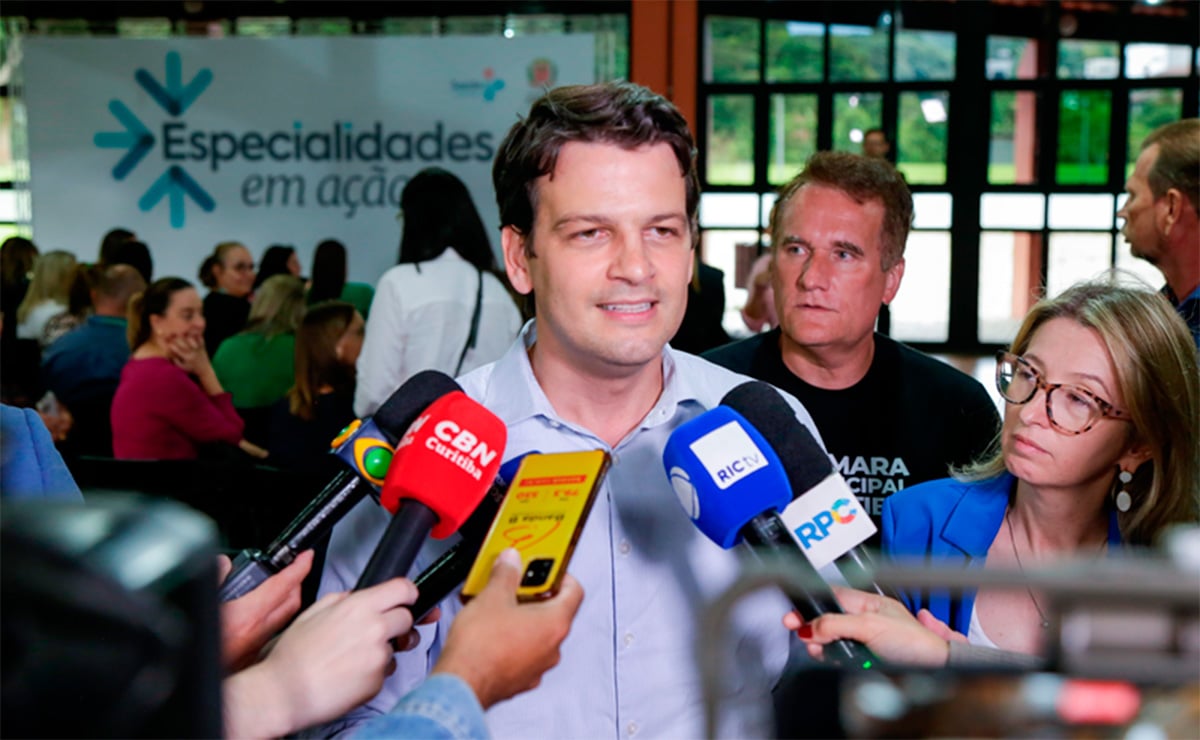 eduardo-pimentel-prefeitura-reduz-tempo-espera-especialistas-curitiba