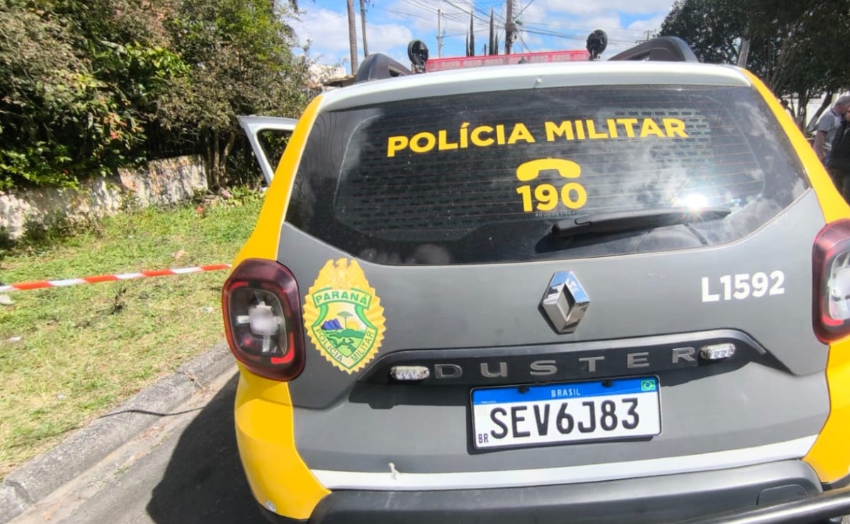 homem-encontrado-morto-pendurado