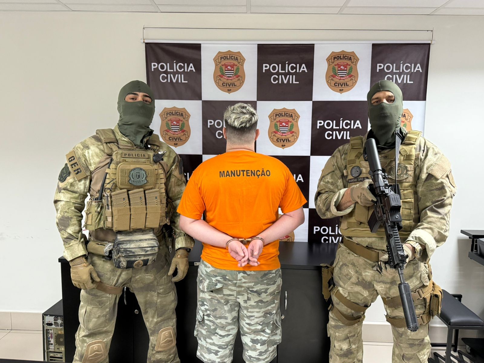 Polícia Civil prende dois integrantes de quadrilha que vendia pornografia infantil na internet e ameaçou autoridades em SP