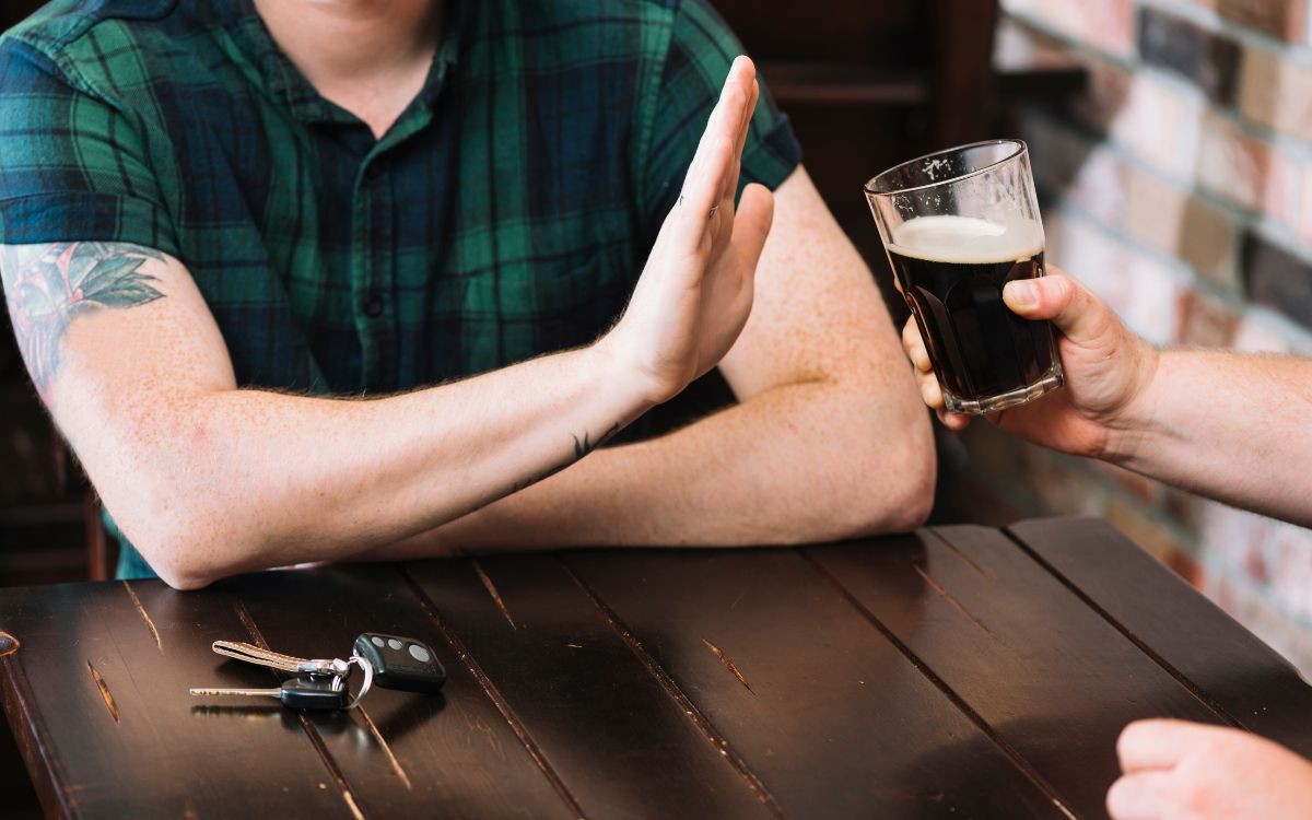 Alcoólicos Anônimos: onde encontrar apoio gratuito em Curitiba