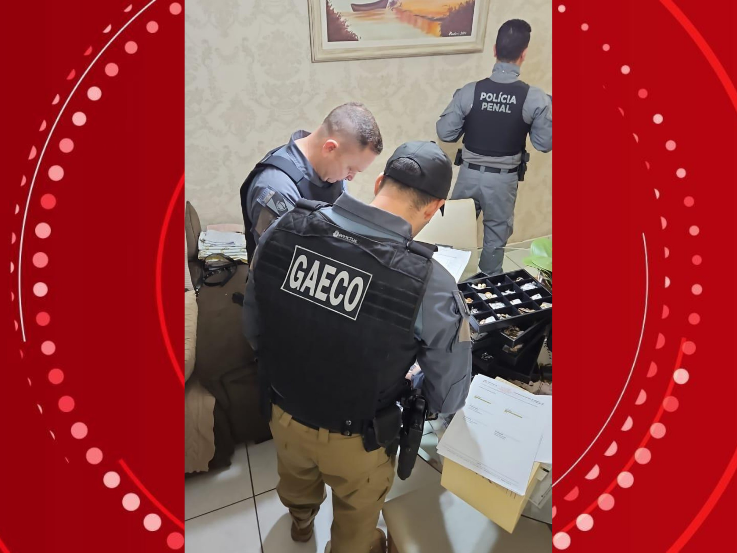 Policiais penais e monitores são alvo de operação suspeitos de conceder regalias a presos no Paraná