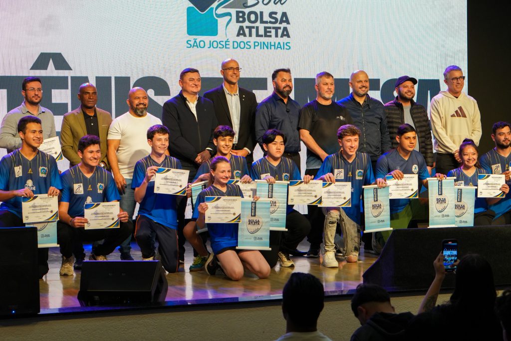 São José dos Pinhais entrega certificados do Bolsa Atleta para 210 esportistas