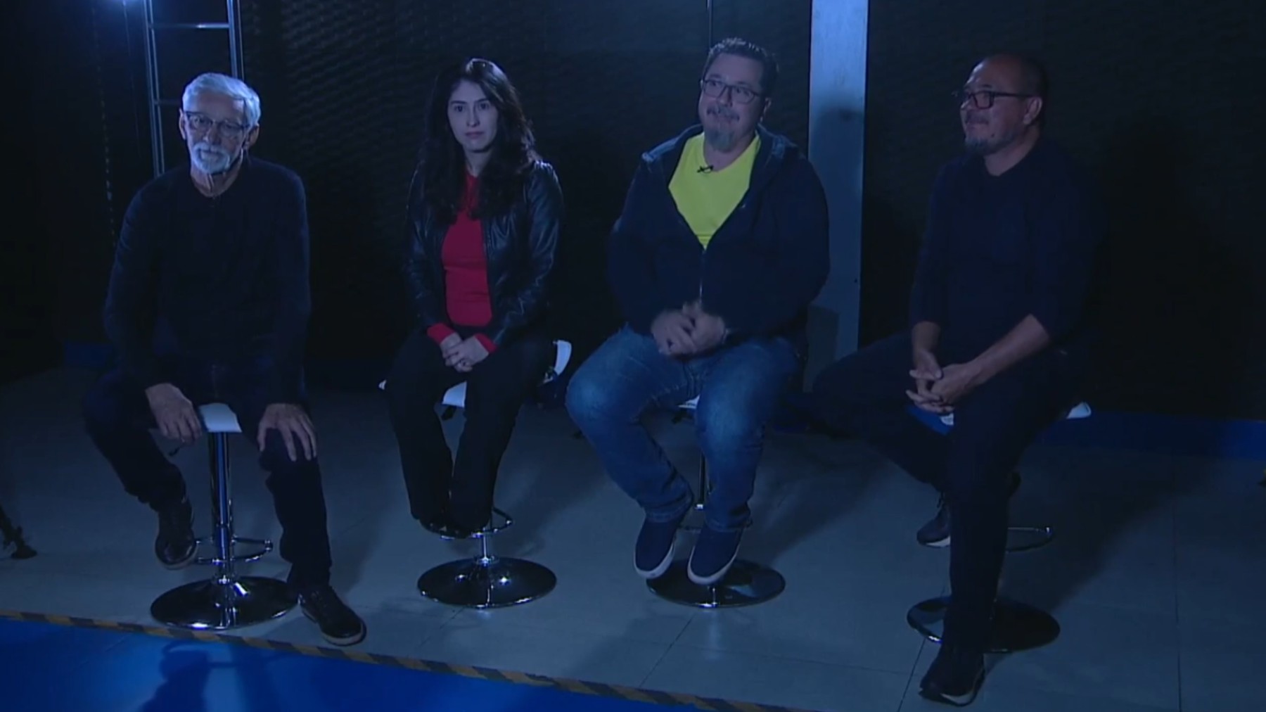 Ataque de abelhas e um dia em clausura: conheça os bastidores da série 'Acesso Restrito'