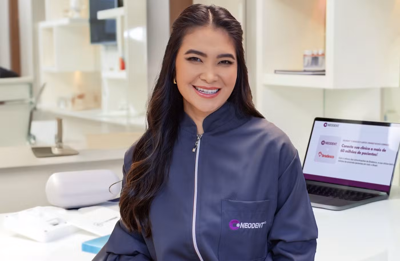 Mais sorrisos: Neodent e Bradesco ampliam acesso a implantes dentários