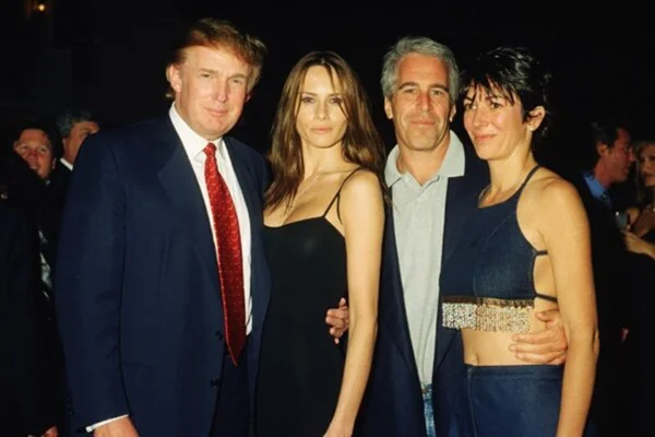 Elon Musk diz que foi chamado por Epstein para visitar ilha e recusou