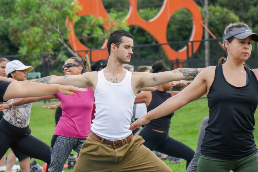 Yoga no Parque promove bem-estar e conexão com a natureza neste sábado (04)
