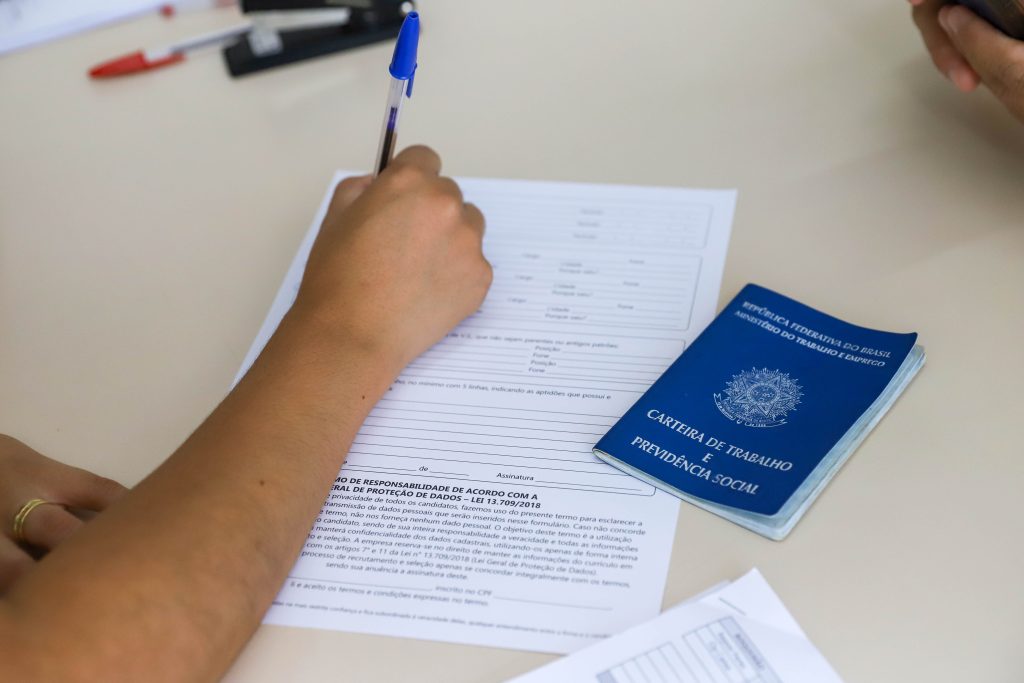 Agência do Trabalhador de São José dos Pinhais oferece mais de 600 vagas de emprego nesta segunda-feira