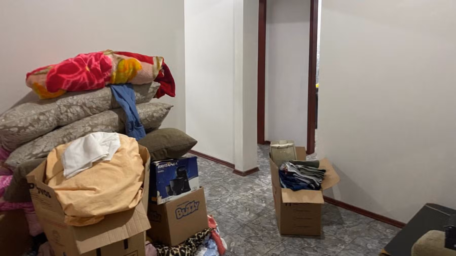 Famílias alugam casas no PR, fazem mudança, mas descobrem golpe de grupo que clonava chaves de imobiliárias