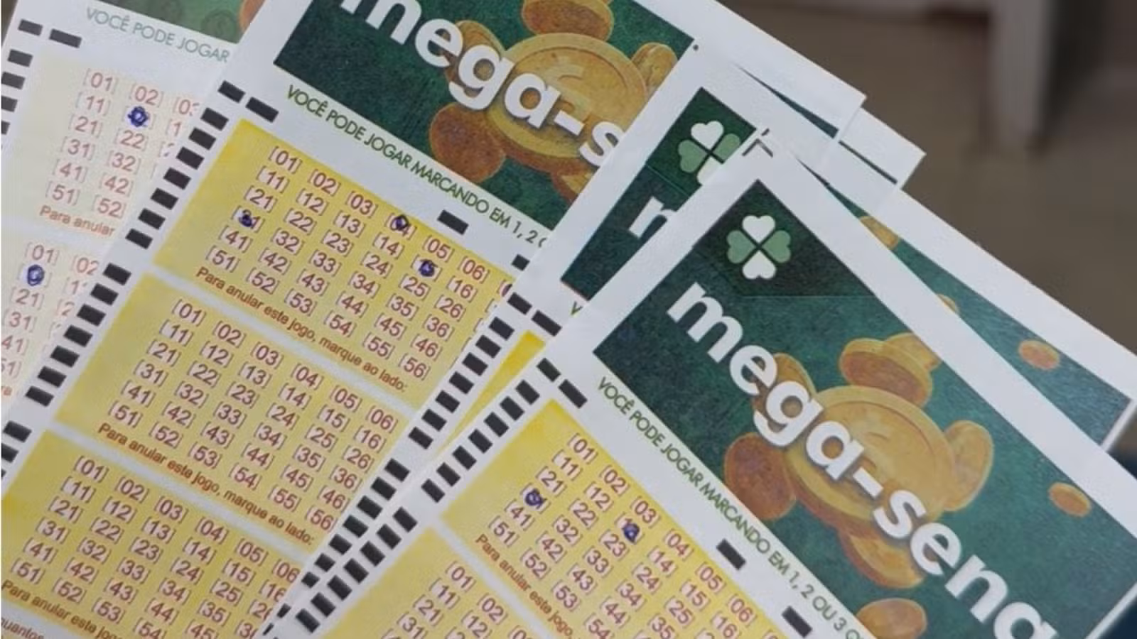 Mega-Sena: 11 apostas do Paraná acertam cinco números e levam prêmios