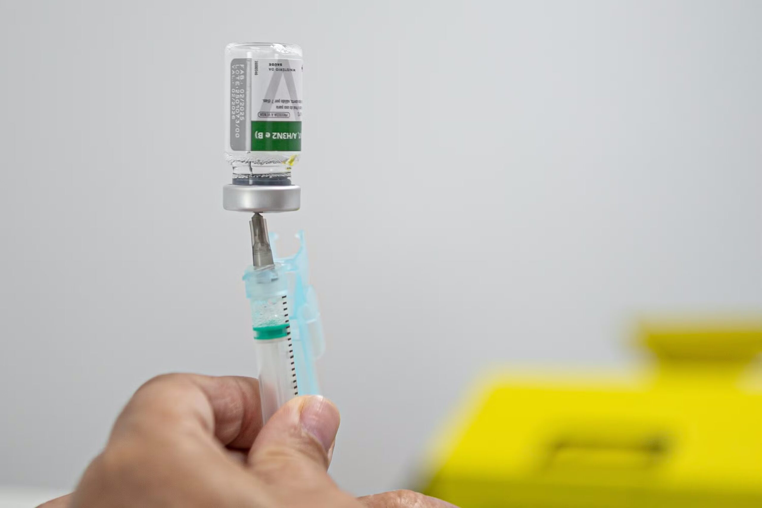 Campanha de multivacinação começa nesta segunda (6) no Paraná