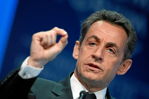 Nicolas Sarkozy, ex-presidente da França, em audiência judicial.