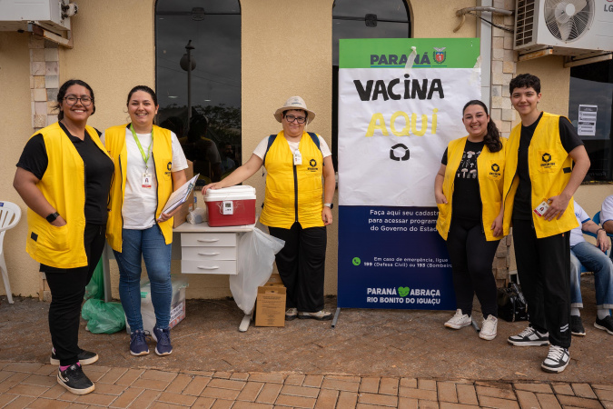 foto vacinacao unicentro.jpg