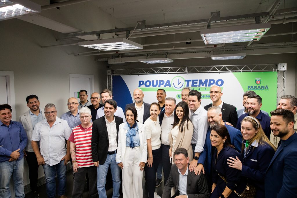 Inauguração da unidade do Poupatempo