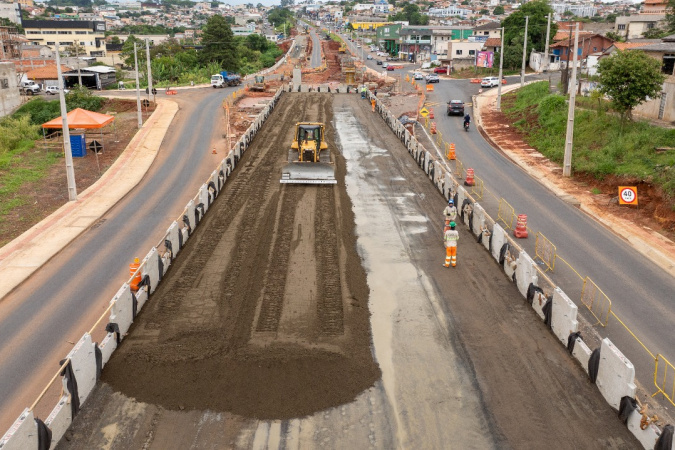 pr 160 trincheira em telemaco borba 001.jpg