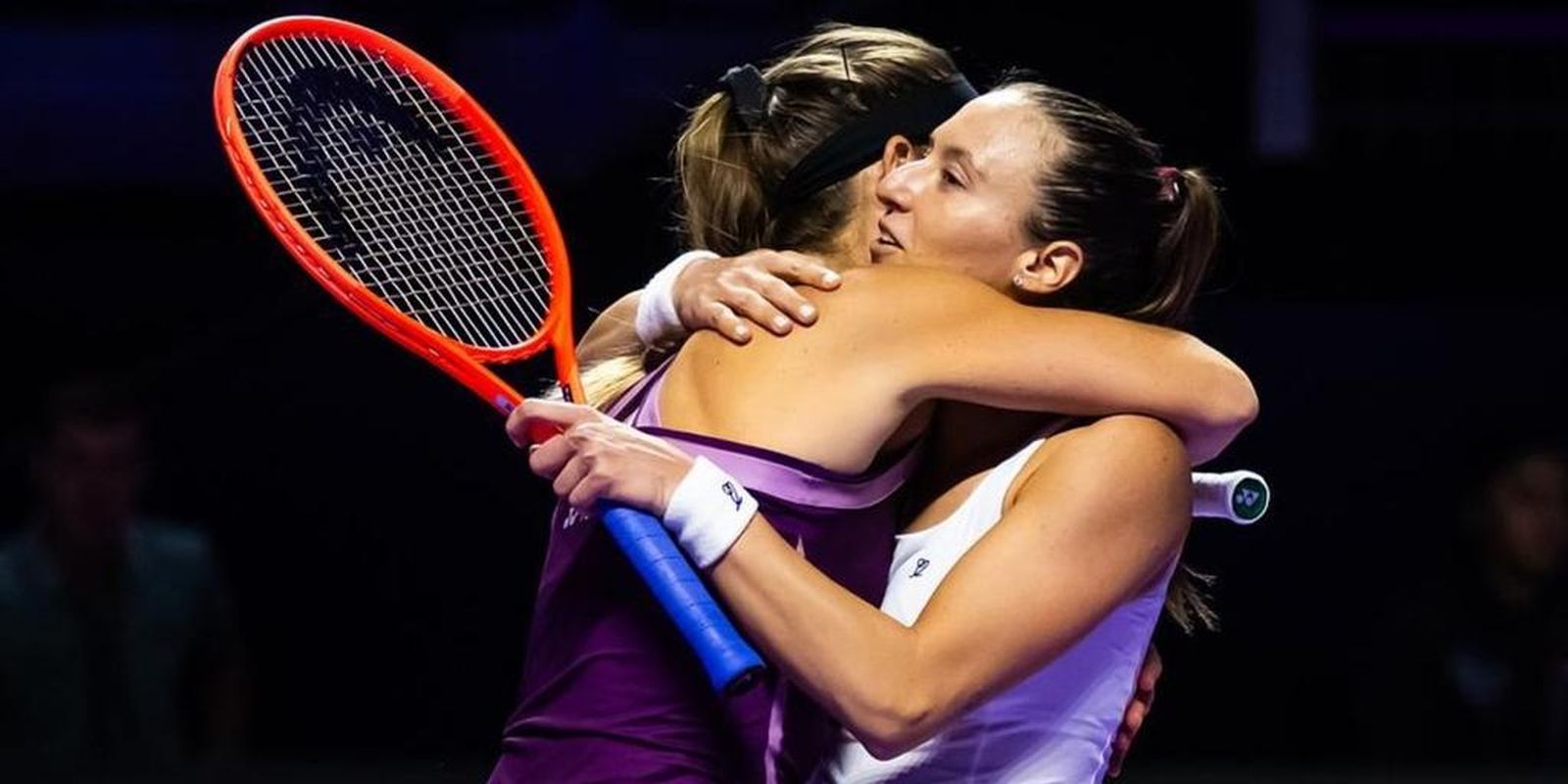 stefani e babos vao a final wta finals 2025.jpeg
