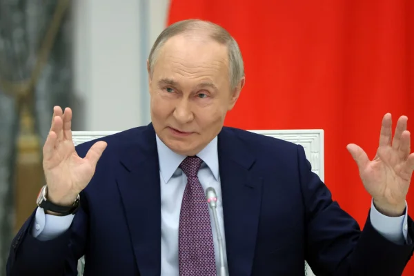 Putin se manifesta sobre plano de Trump para paz na Ucrânia