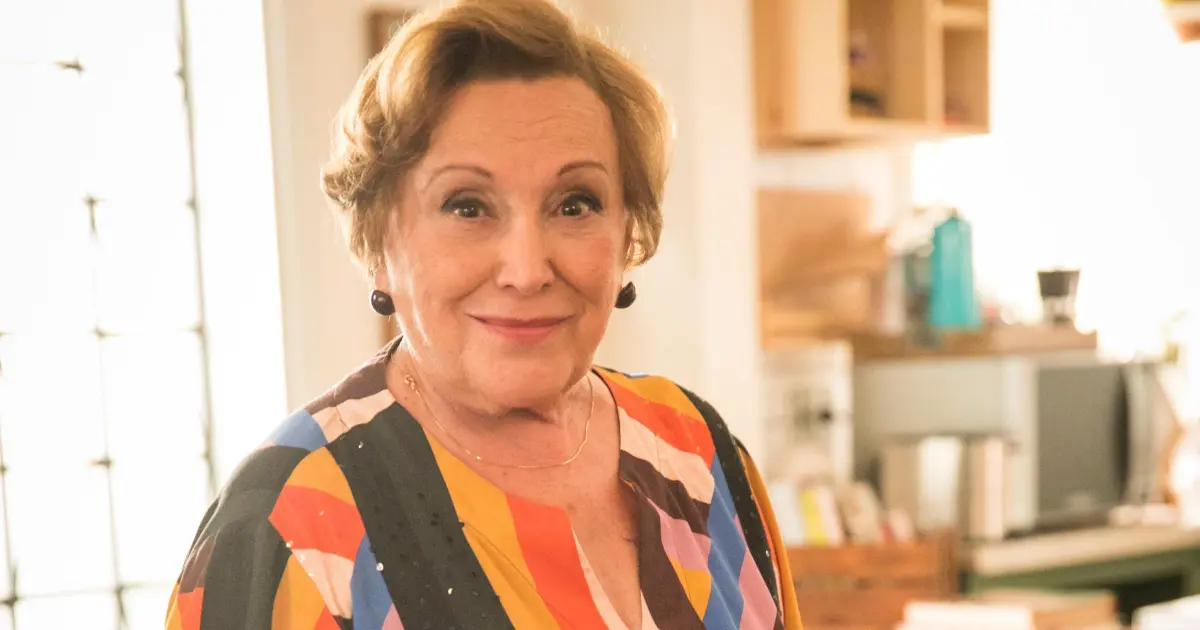 Beth Goulart homenageia Nicette Bruno nos 5 anos de sua morte