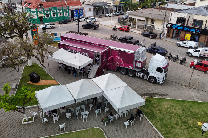 20250925 agb carreta saude 1.jpg