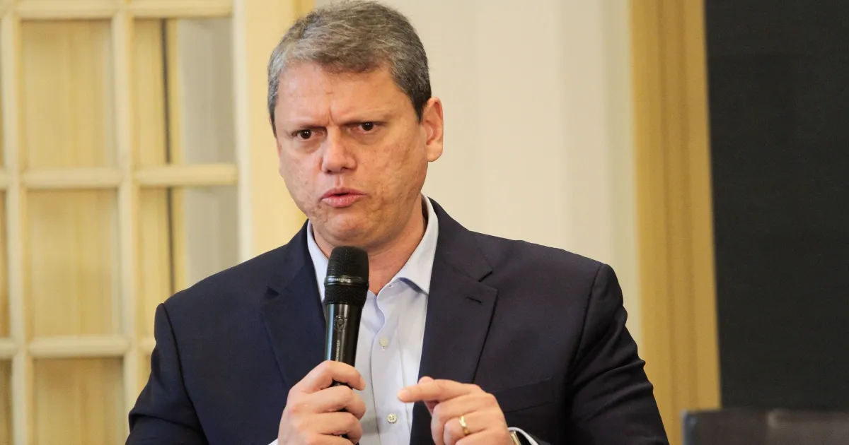 Tarcísio diz que SP vive “epidemia de feminicídios” e promete combate