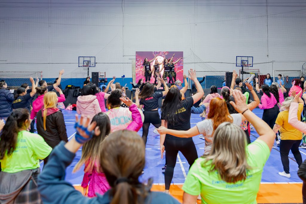 Mega Aula de Dança