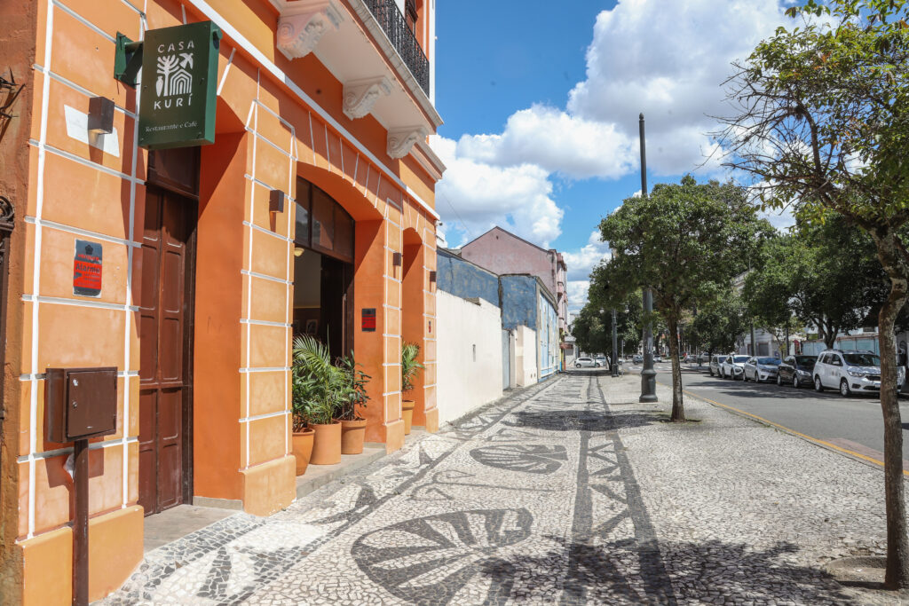 Casa da infância de Jaime Lerner vira restaurante e reforça revitalização do Centro de Curitiba 1 00540599 Casa da infância de Jaime Lerner vira restaurante e reforça revitalização do Centro de Curitiba