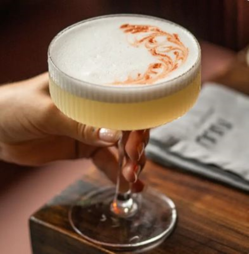Classicos Nuu Pisco Sour 1 Coquetelaria do Nuu Nikkei traduz a estação em frescor, técnica e identidade