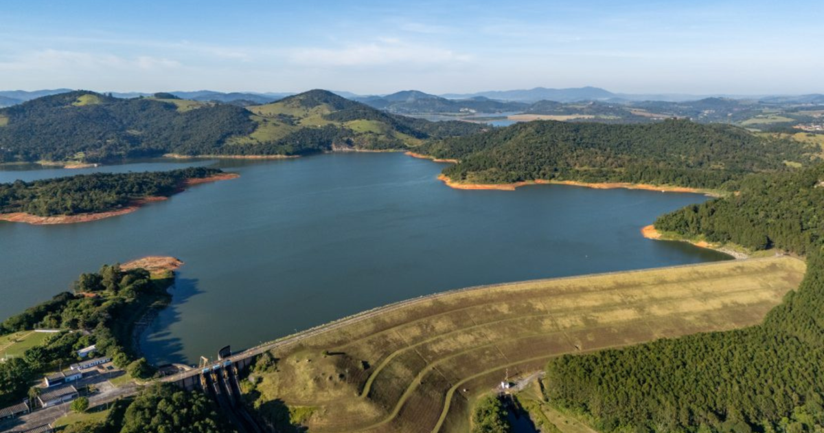 Chuvas elevam capacidade de mananciais de SP, mas alerta permanece
