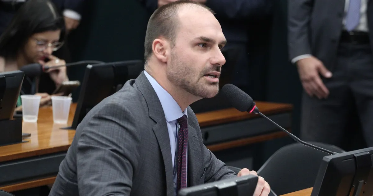 PF manda Eduardo retornar ao cargo de escrivão; veja salário e função