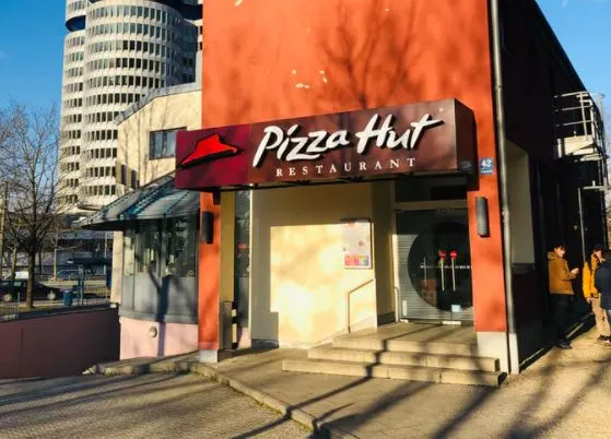 Yum! Brands fecha 250 lojas da Pizza Hut nos EUA por baixo desempenho