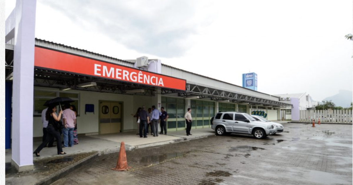 RJ: viúva de ex-pm executado é baleada dentro de esmalteria na zona oeste